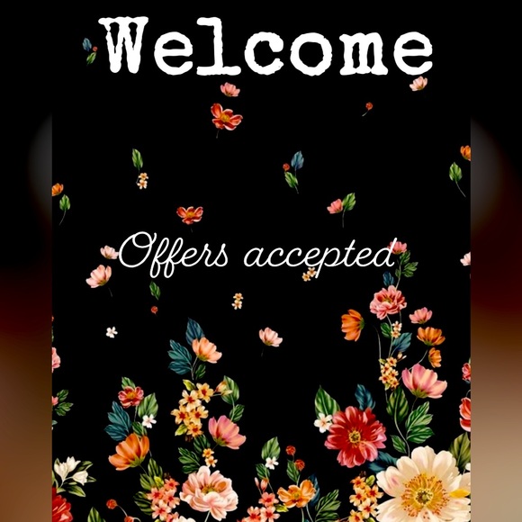 🇨🇦welcome to my closet!🇨🇦 - Picture 1 of 1